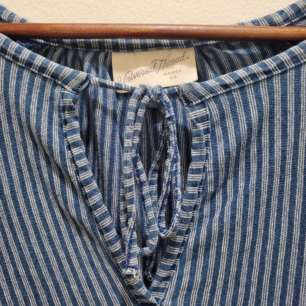 Universal thread blouse - Picture 2 of 6